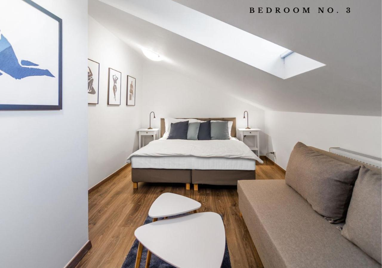 The Bookhouse, 5-Bedroom Residence By Prague Castle 외부 사진